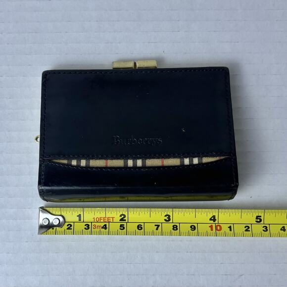 Burberry Wallet. Burberry Snap Coin‎ Wallet - Picture 7 of 8